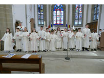 Feier der 1. Heiligen Kommunion in Sankt Crescentius (Foto: Karl-Franz Thiede)